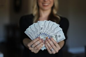 How Can a Florida Landlord Claim the Security Deposit